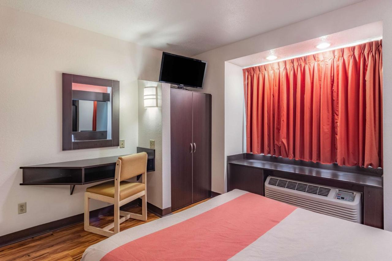 Motel 6 Chattanooga Downtown Esterno foto