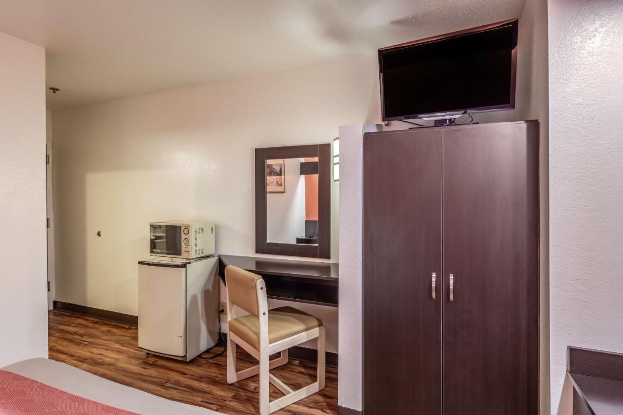 Motel 6 Chattanooga Downtown Esterno foto